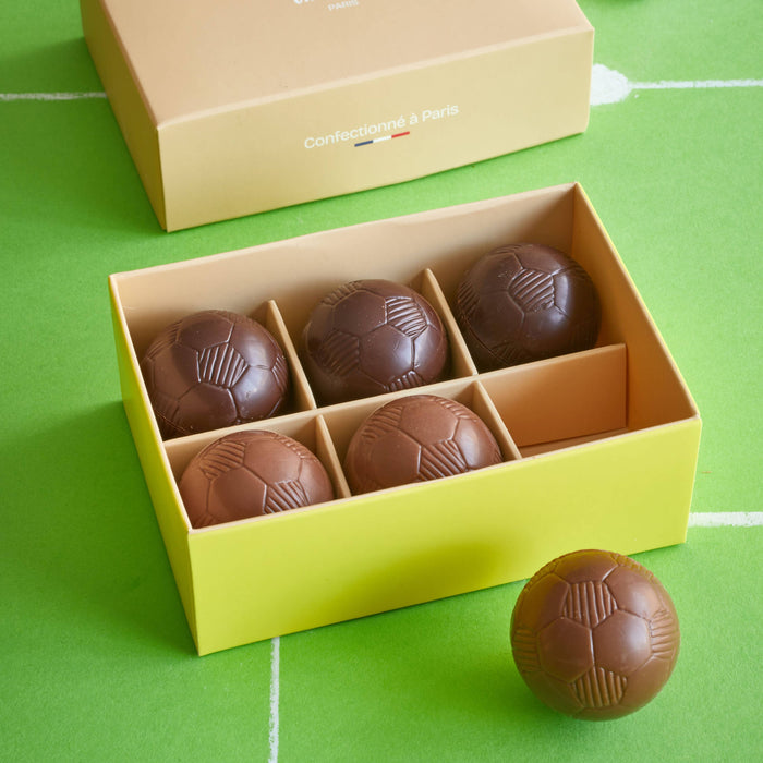 set of 6 chocolate football fanatic